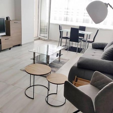 Plaza Apartman - City Center, Free Parking, Free Wifi デブレツェン エクステリア 写真